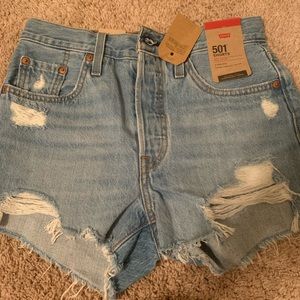 Womens Levi 501’s denim shorts